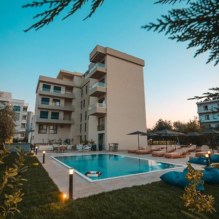 The Blue Wave Hotel Химара Экстерьер фото