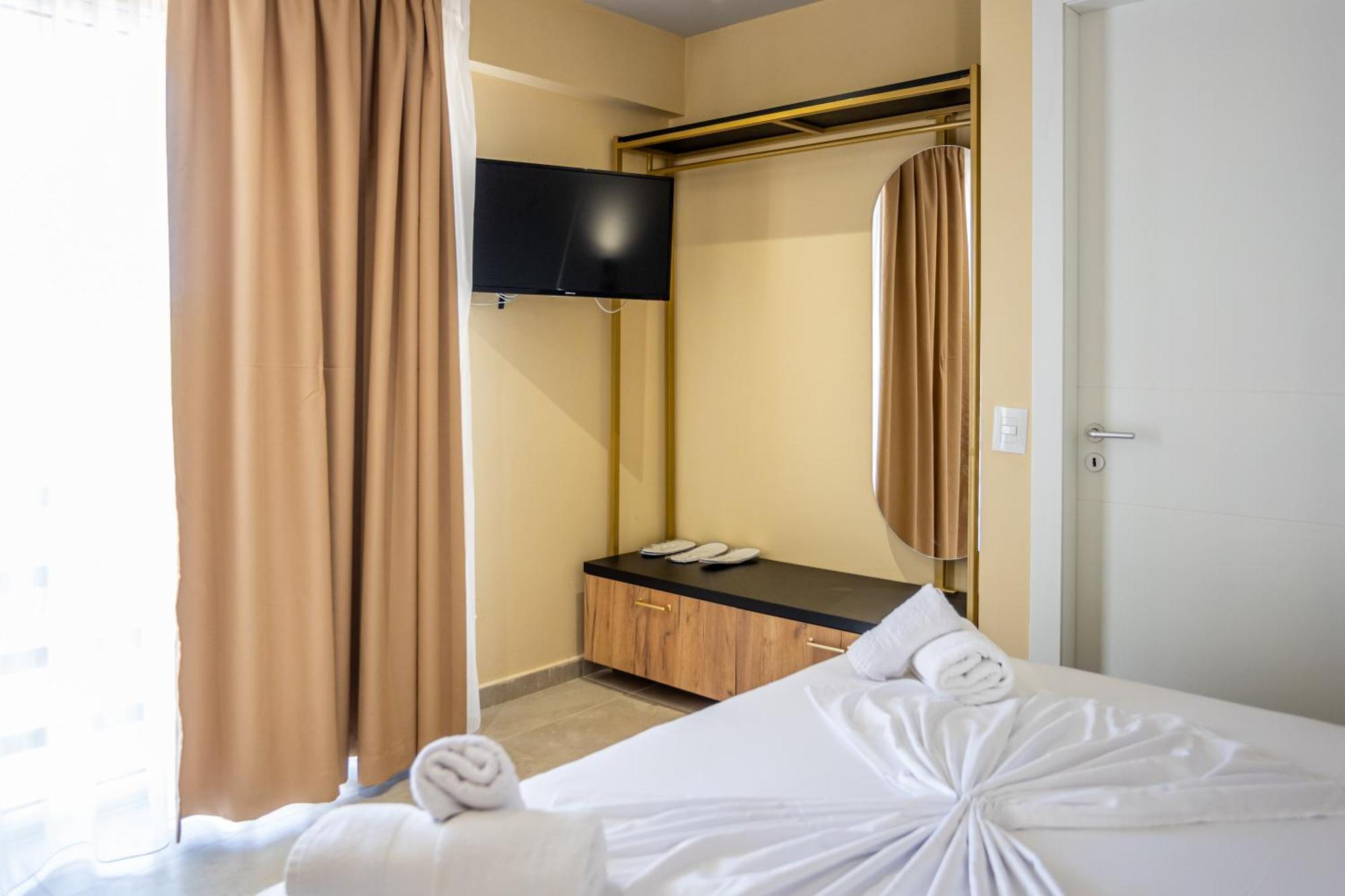 The Blue Wave Hotel Химара Экстерьер фото