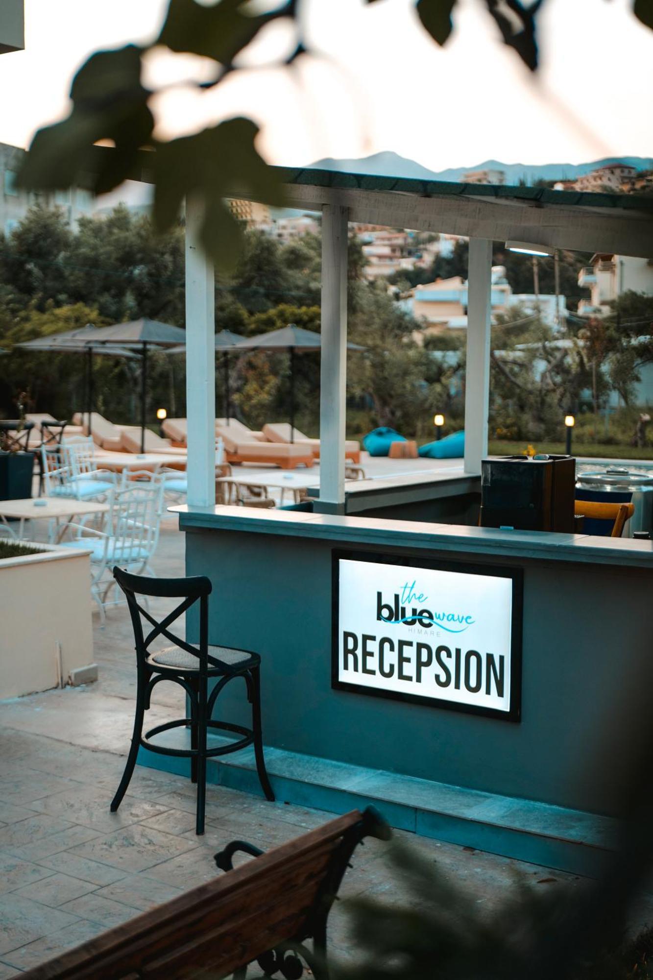 The Blue Wave Hotel Химара Экстерьер фото