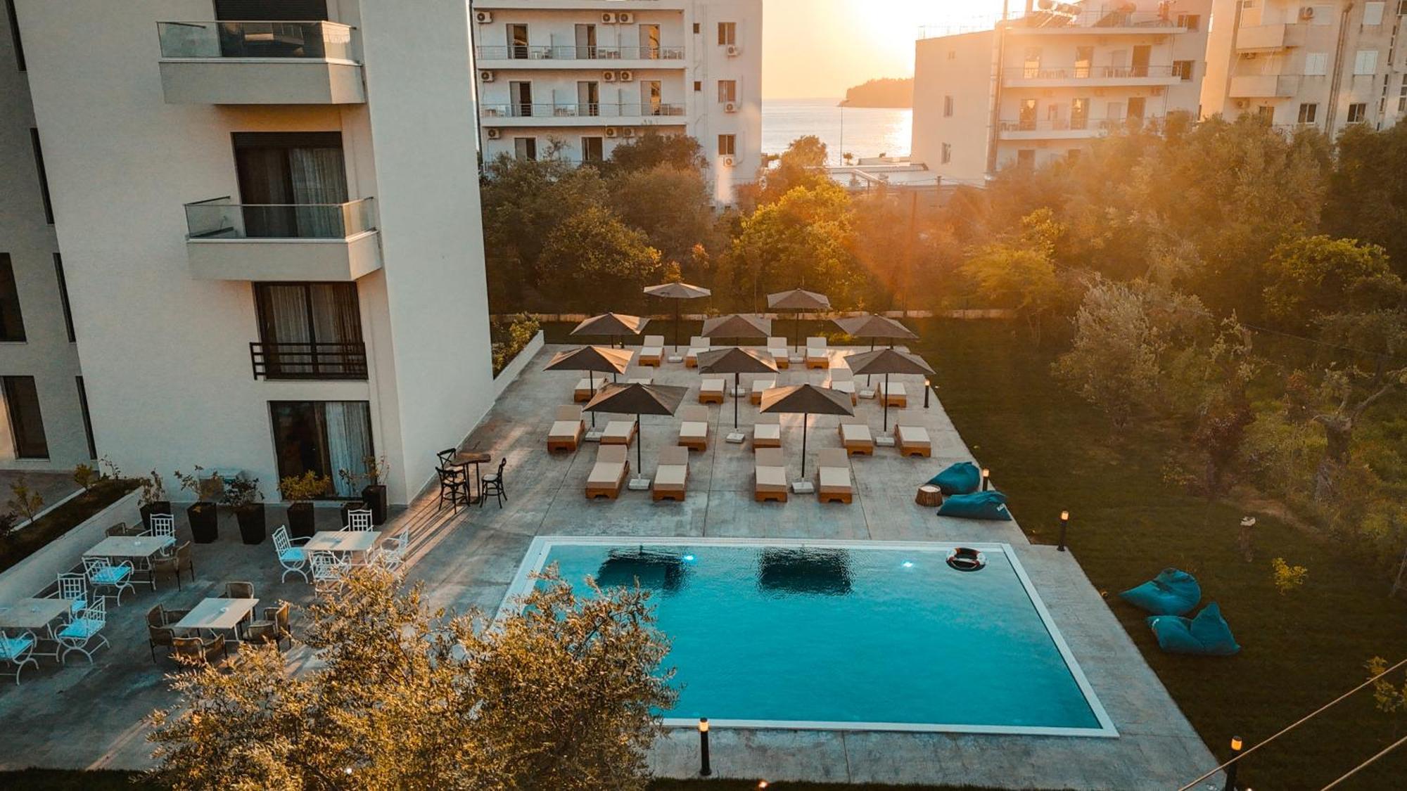 The Blue Wave Hotel Химара Экстерьер фото