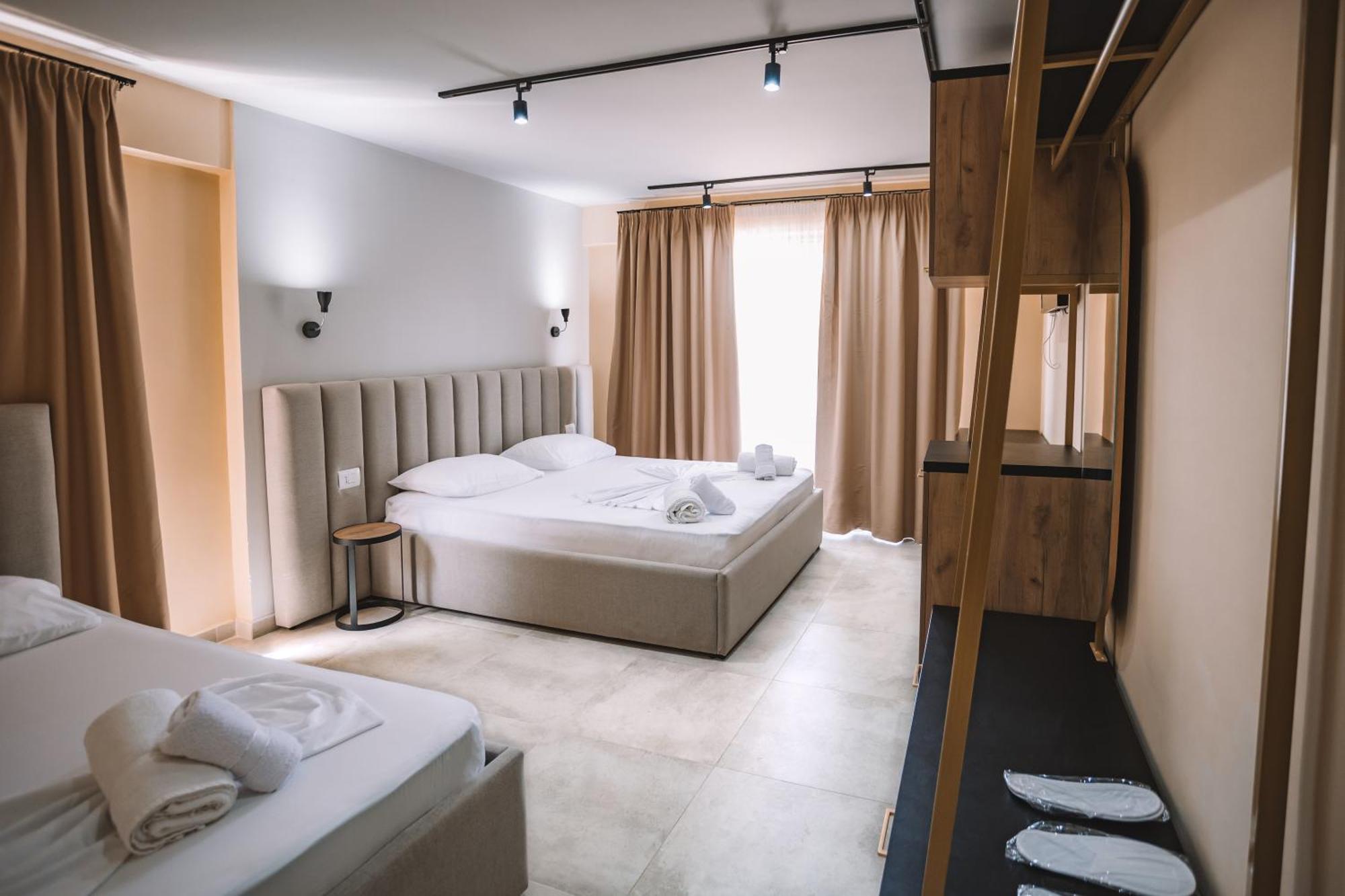 The Blue Wave Hotel Химара Экстерьер фото