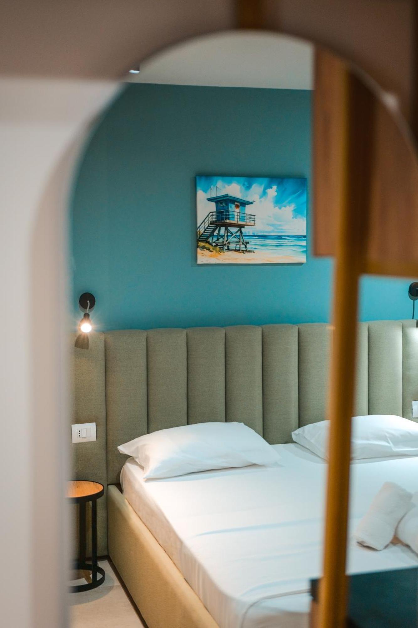 The Blue Wave Hotel Химара Экстерьер фото